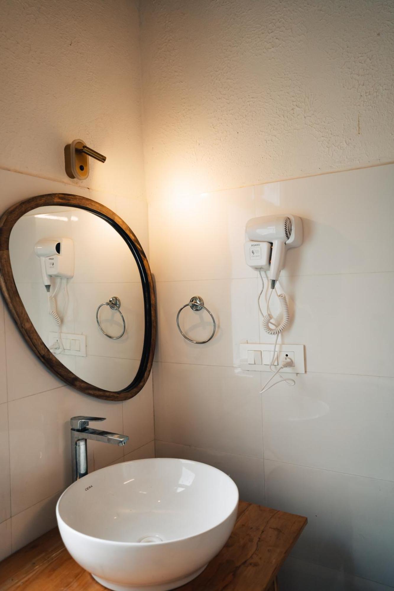 Soho House Διαμέρισμα Jibhi Εξωτερικό φωτογραφία